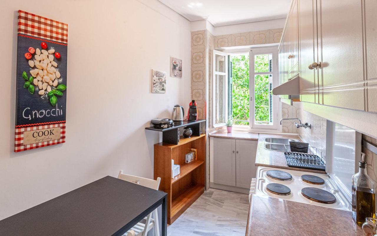 Sunny Apartment On The 2Nd Floor In Bohemian Psiri In Athens' Historic Center-In Vivo Apartments Exterior photo